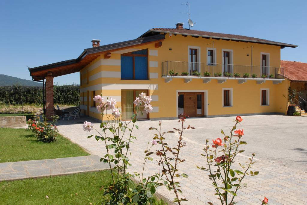 Agriturismo Fior Di Campo ドロネーロ エクステリア 写真